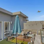 Spectacular View- Luxurious 4Bd 4Ba